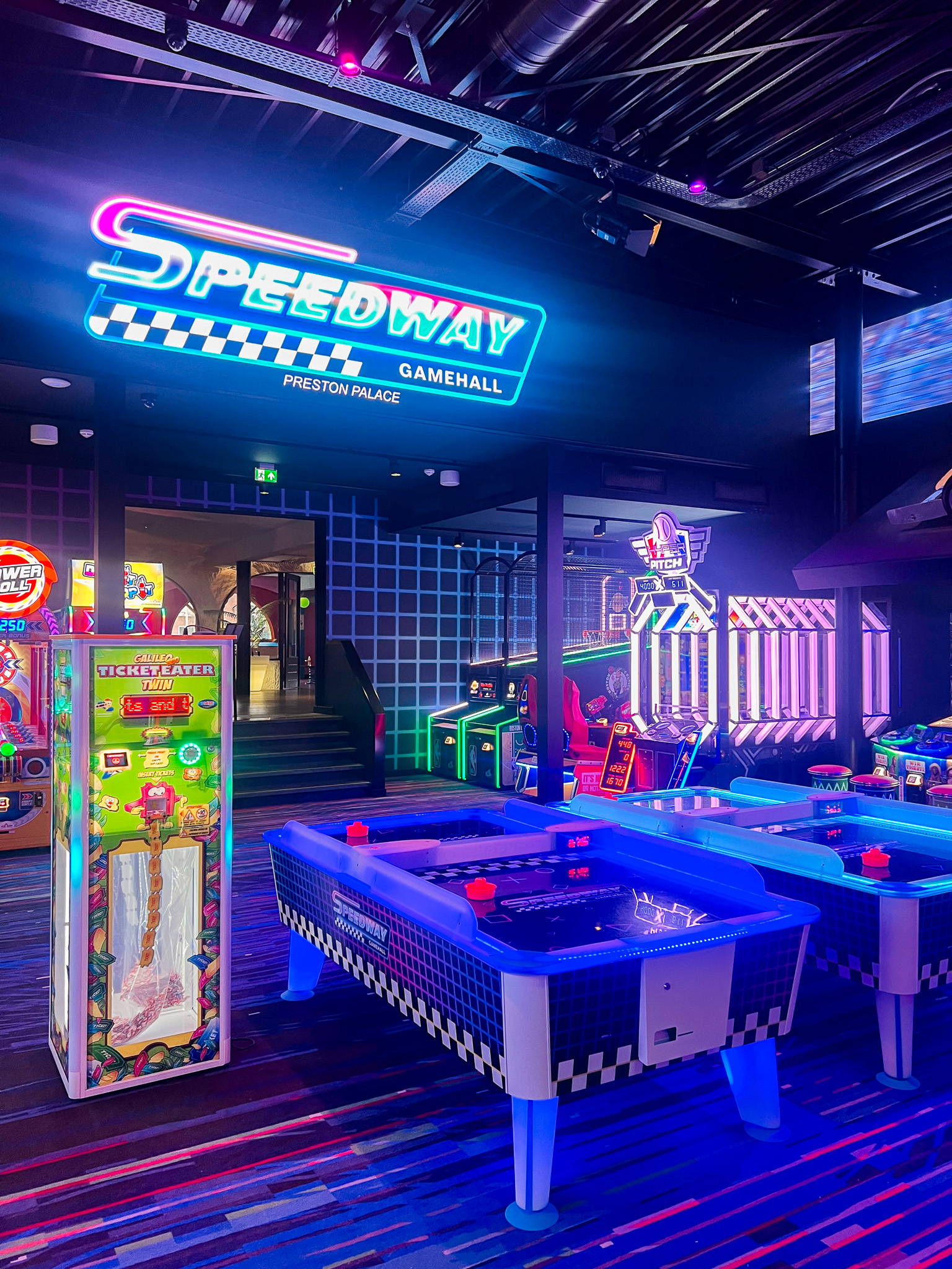 Speedway Gamehall Preston Palace